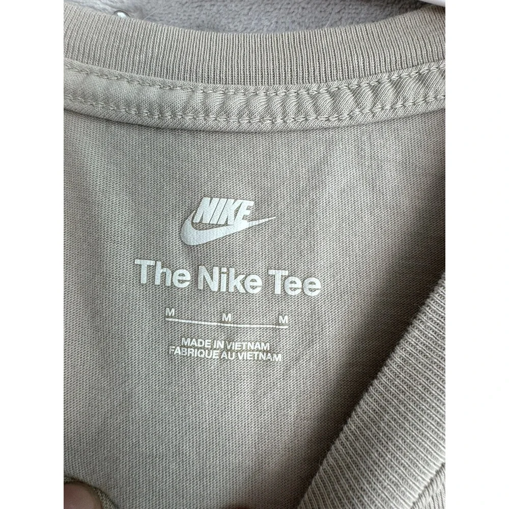 Nike The Nike‎ Tee Mens M Beige Graphic T Shirt Short Sleeve Cotton